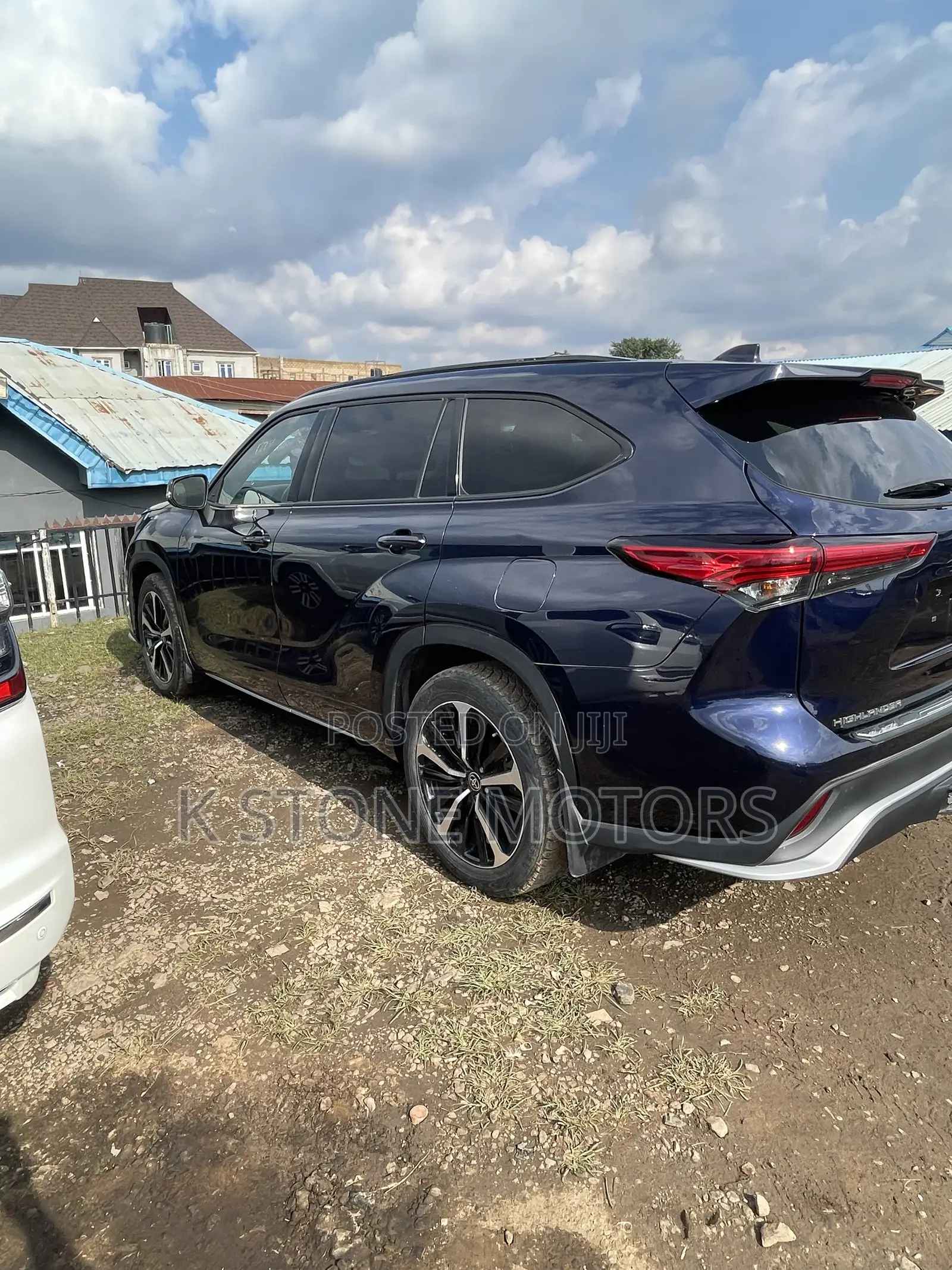 Toyota Highlander L 2022 Blue