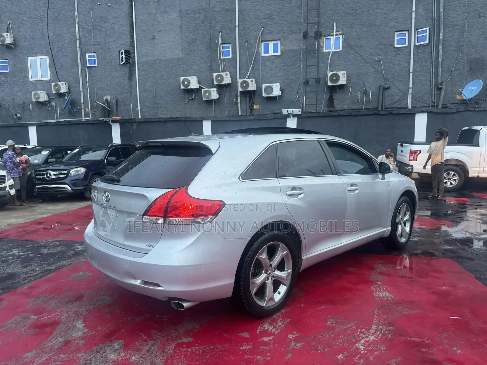 Toyota Venza LE 2011 Silver