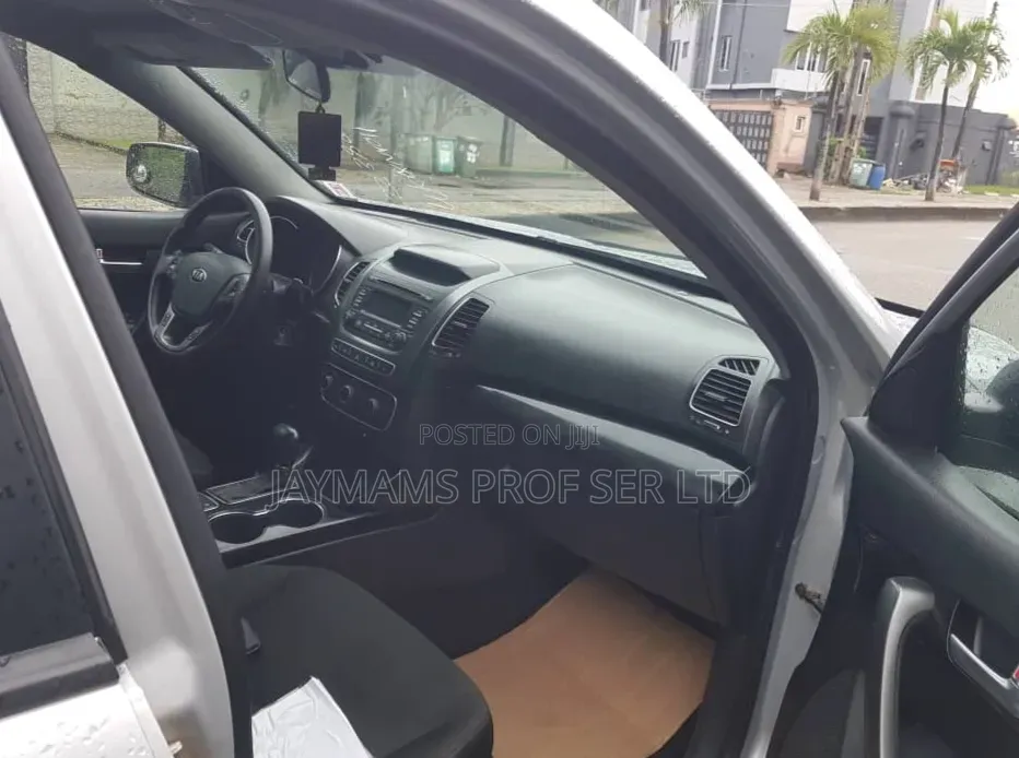 Kia Sorento LX 4dr SUV (2.4L 4cyl 6A) 2015 Silver
