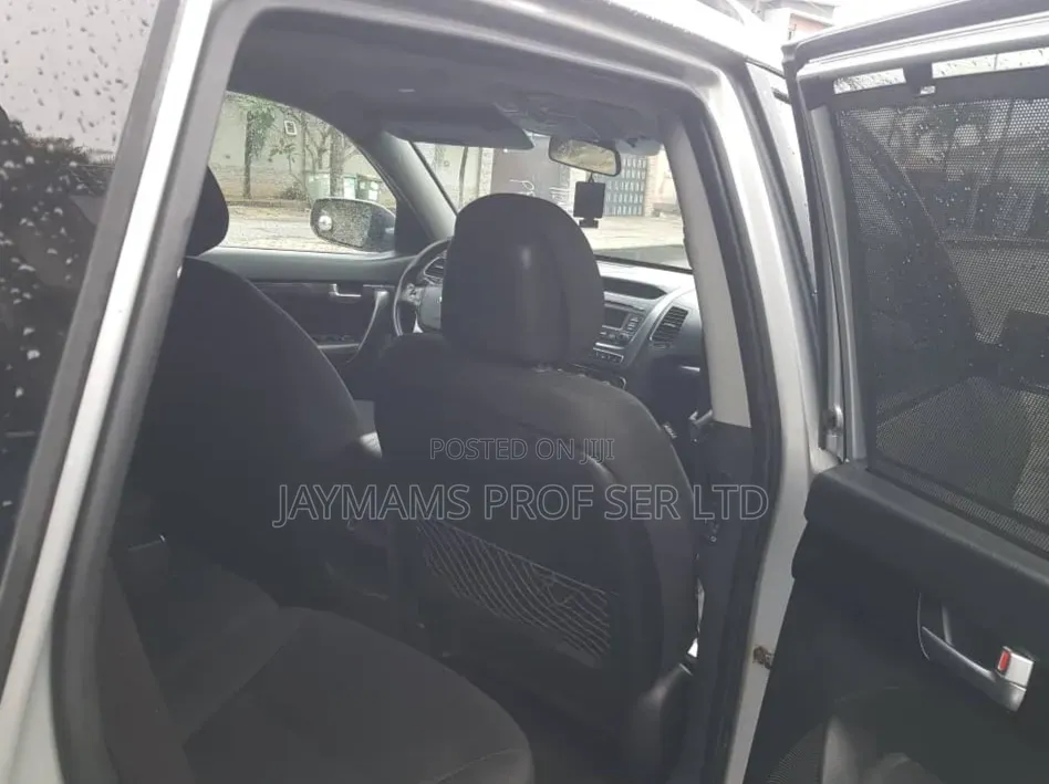 Kia Sorento LX 4dr SUV (2.4L 4cyl 6A) 2015 Silver
