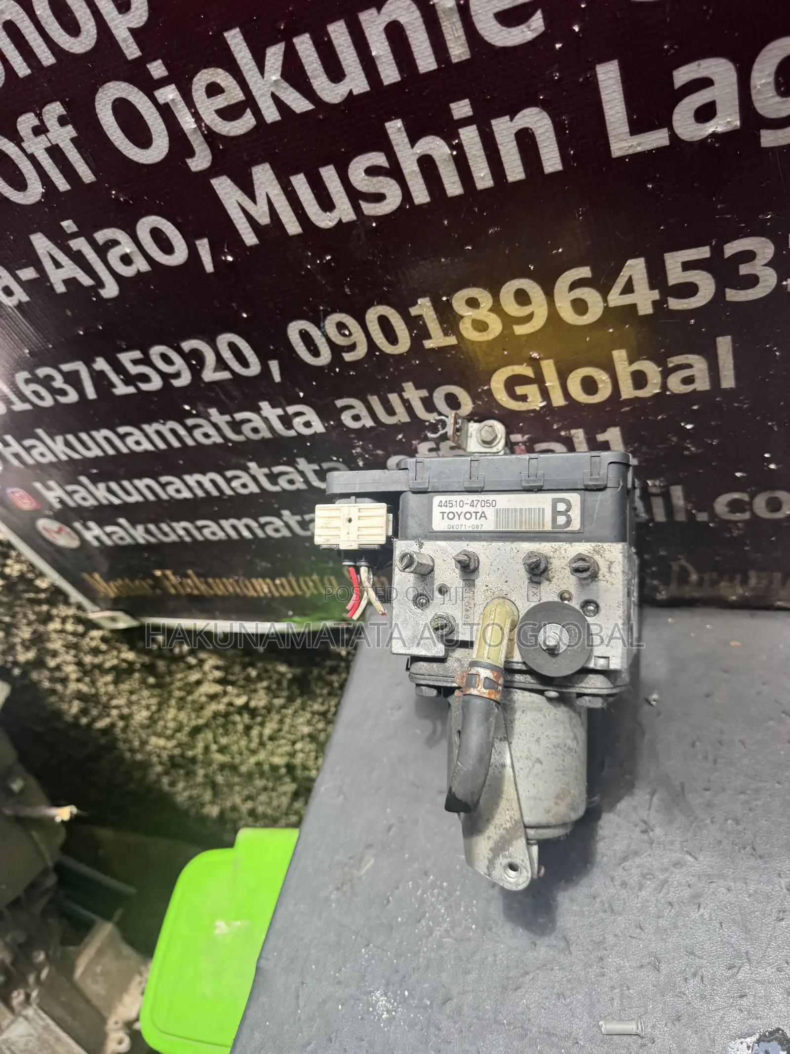 Toyota Prius 2005–2006 Hybrid ABS Brake Actuator