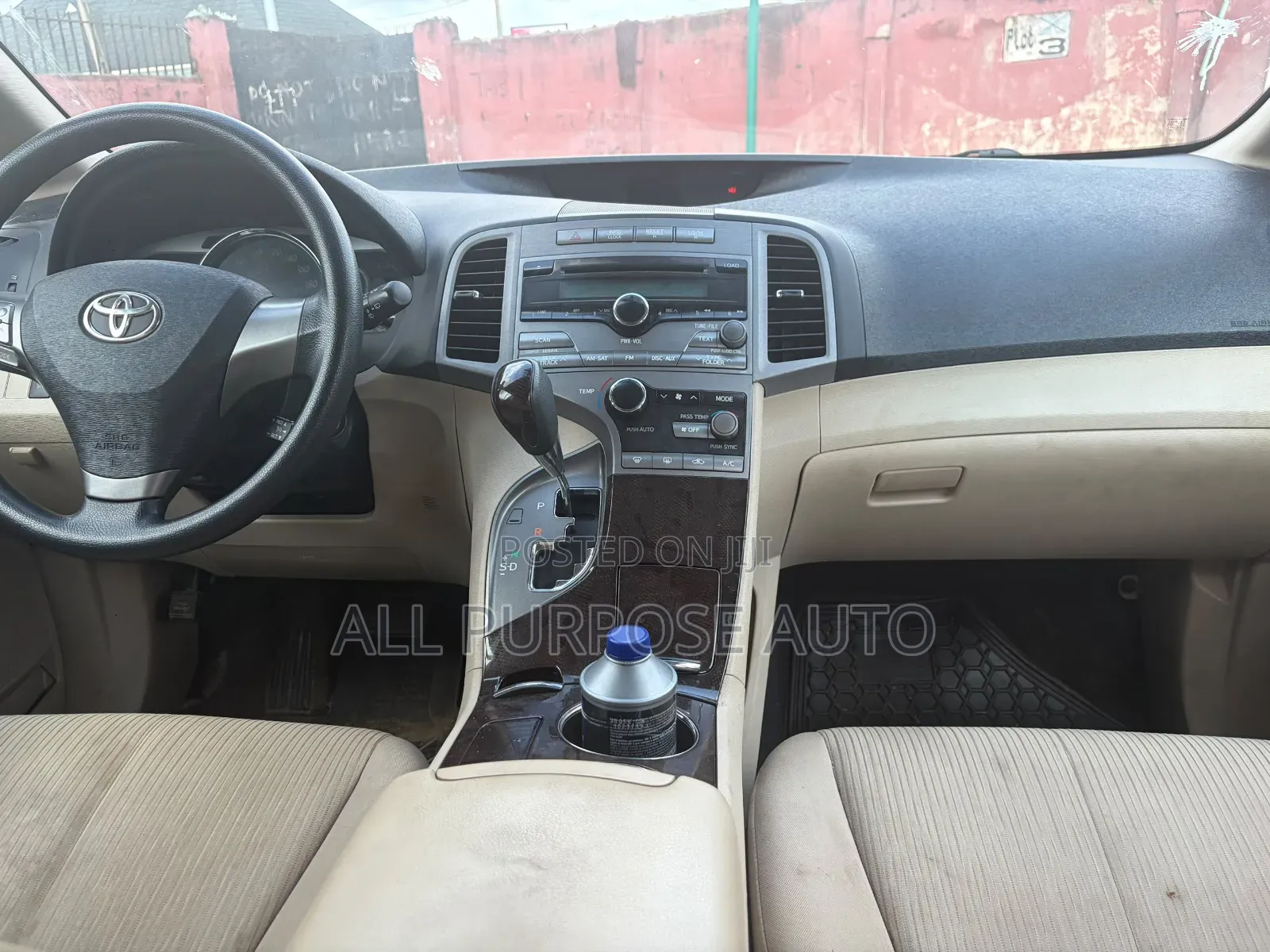 Toyota Venza AWD 2010 Gold