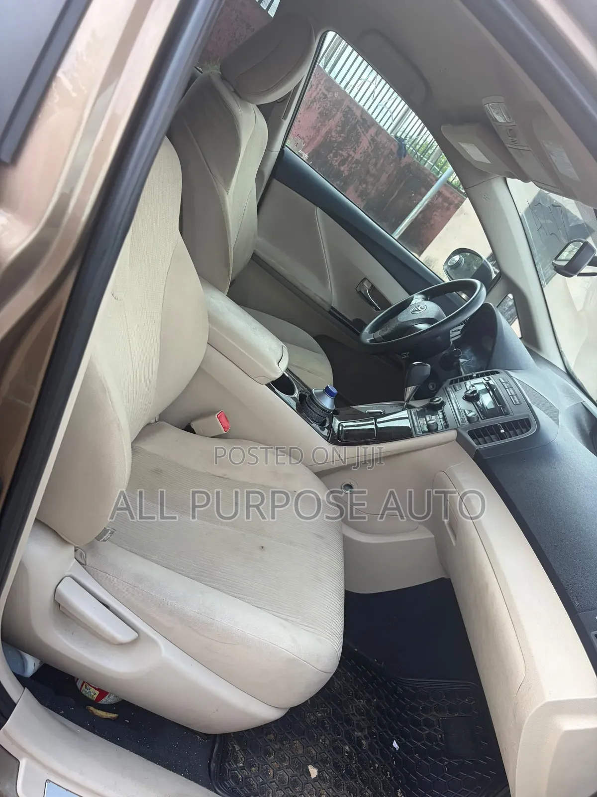 Toyota Venza AWD 2010 Gold