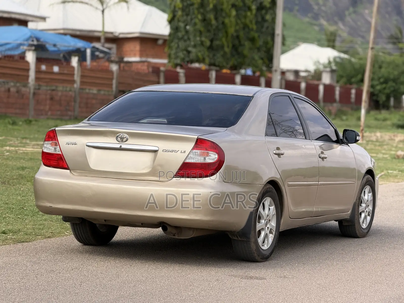 Toyota Camry 2004 Gold