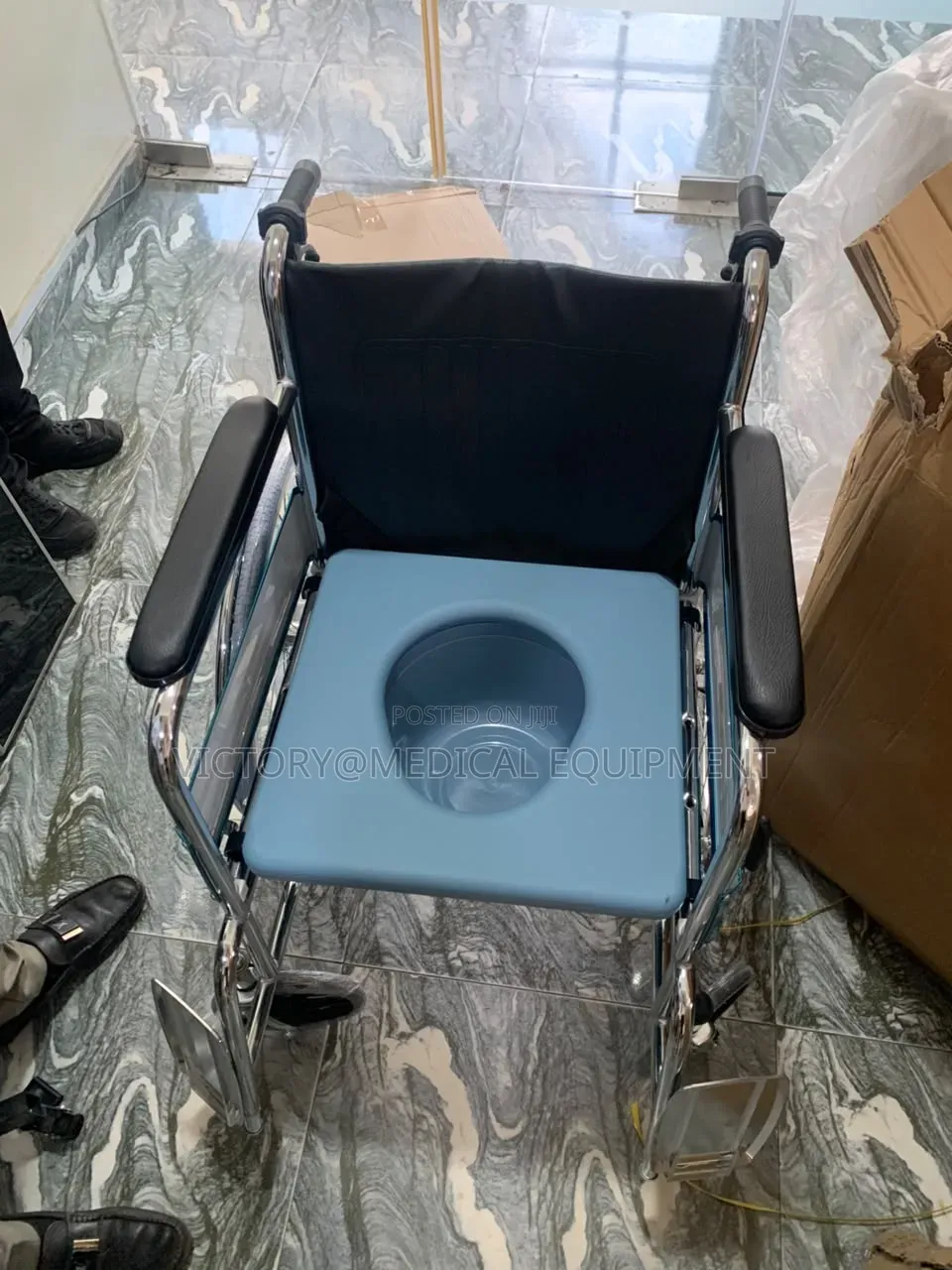 Commode Wheelchair / Shower TOILET CHAIR With Hand Brake