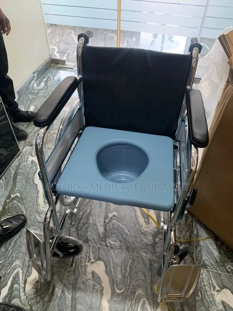 Commode Wheelchair / Shower TOILET CHAIR With Hand Brake