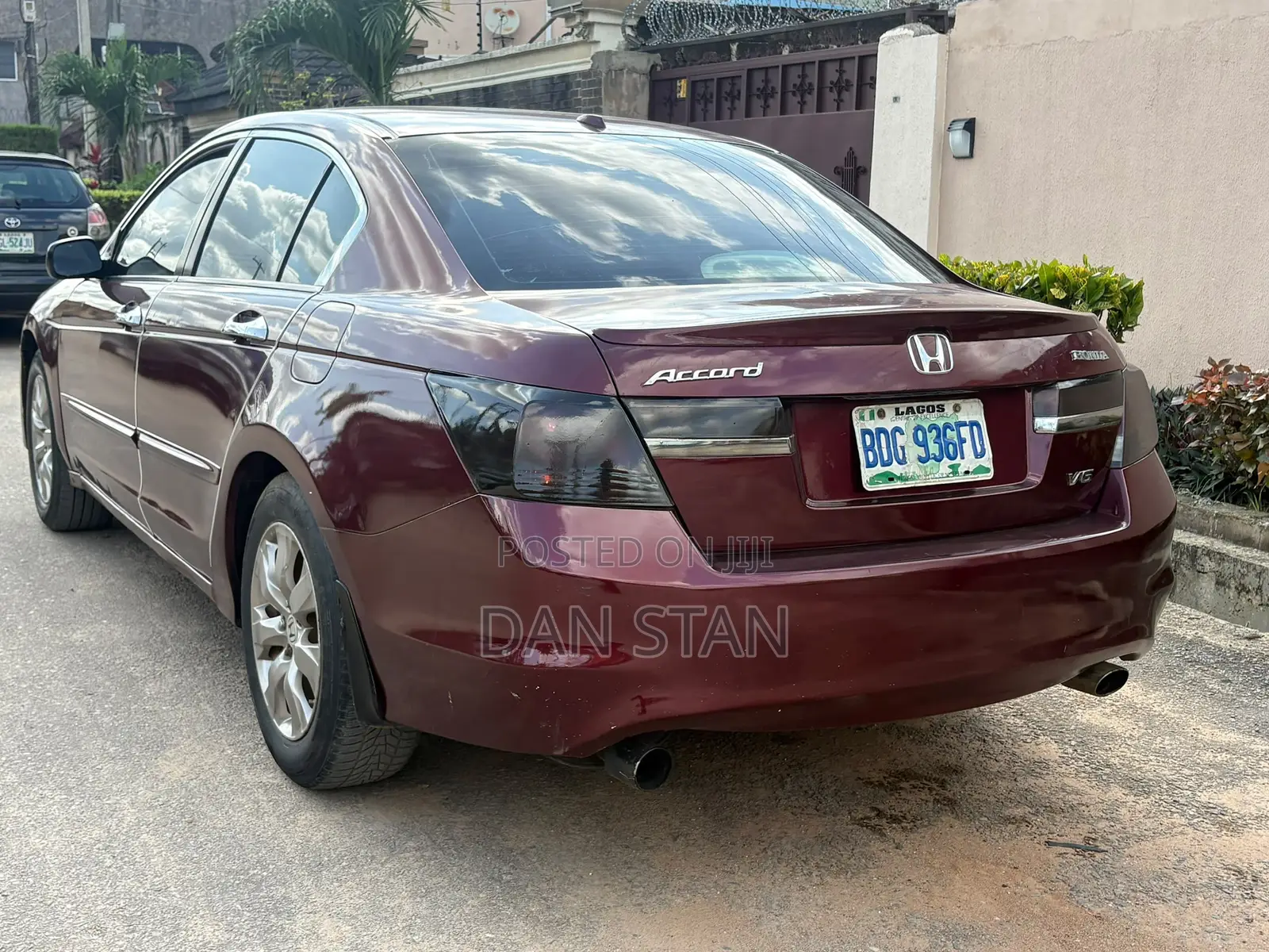 Honda Accord 2011 Burgundy
