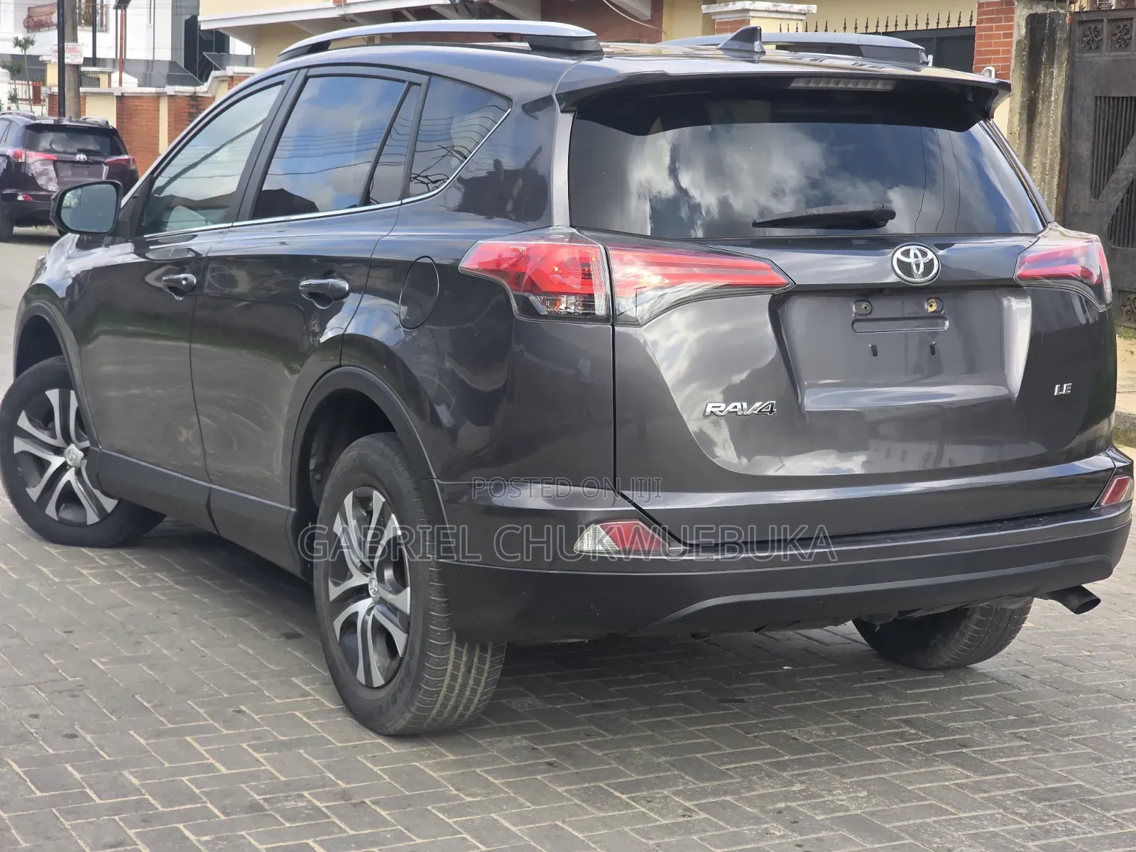 Toyota RAV4 2017 Gray