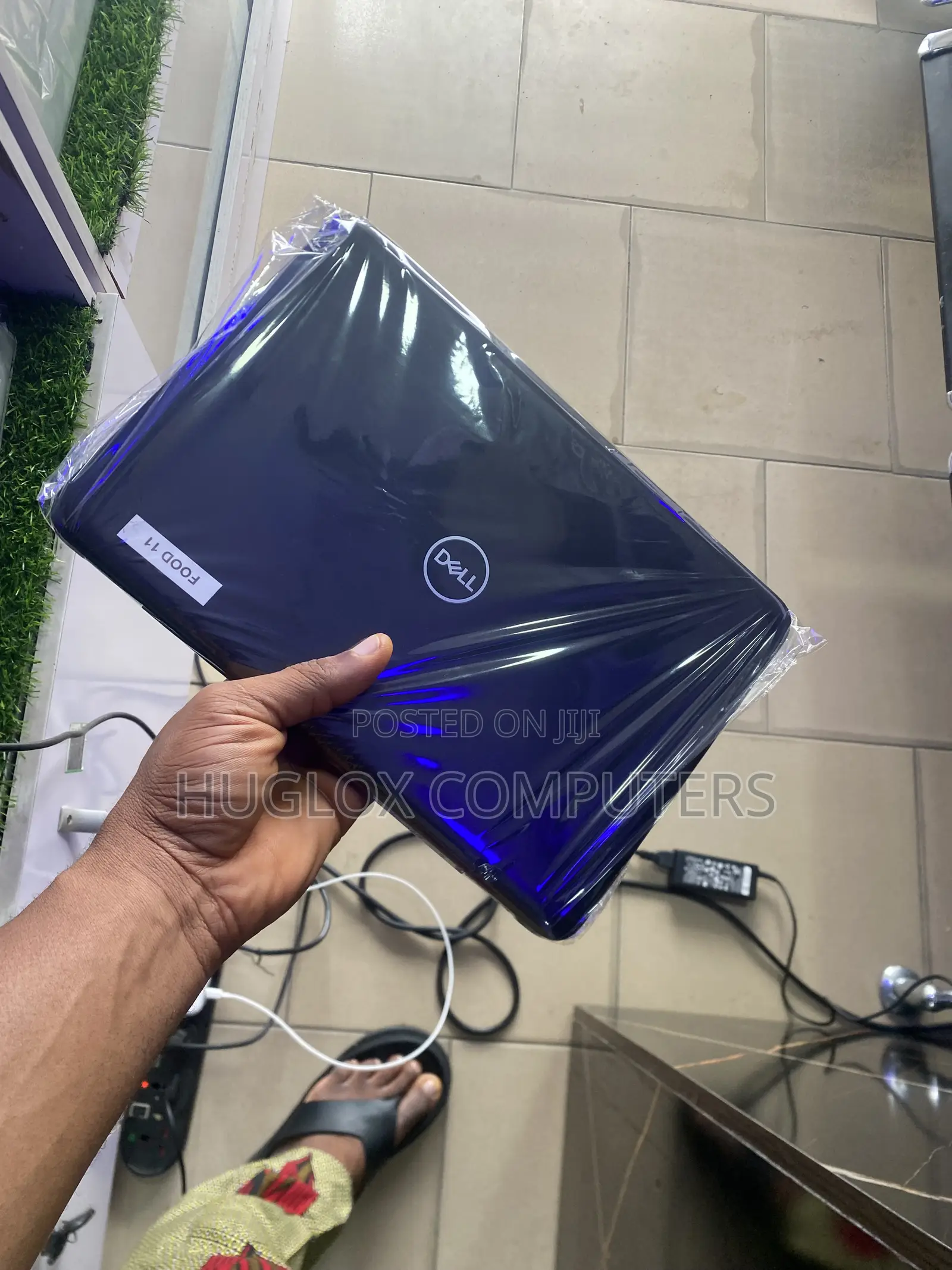 Laptop Dell Latitude 3190 4GB Intel SSD 72GB