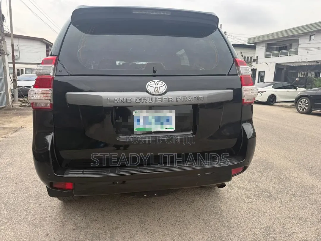 Toyota Land Cruiser Prado 2015 Black