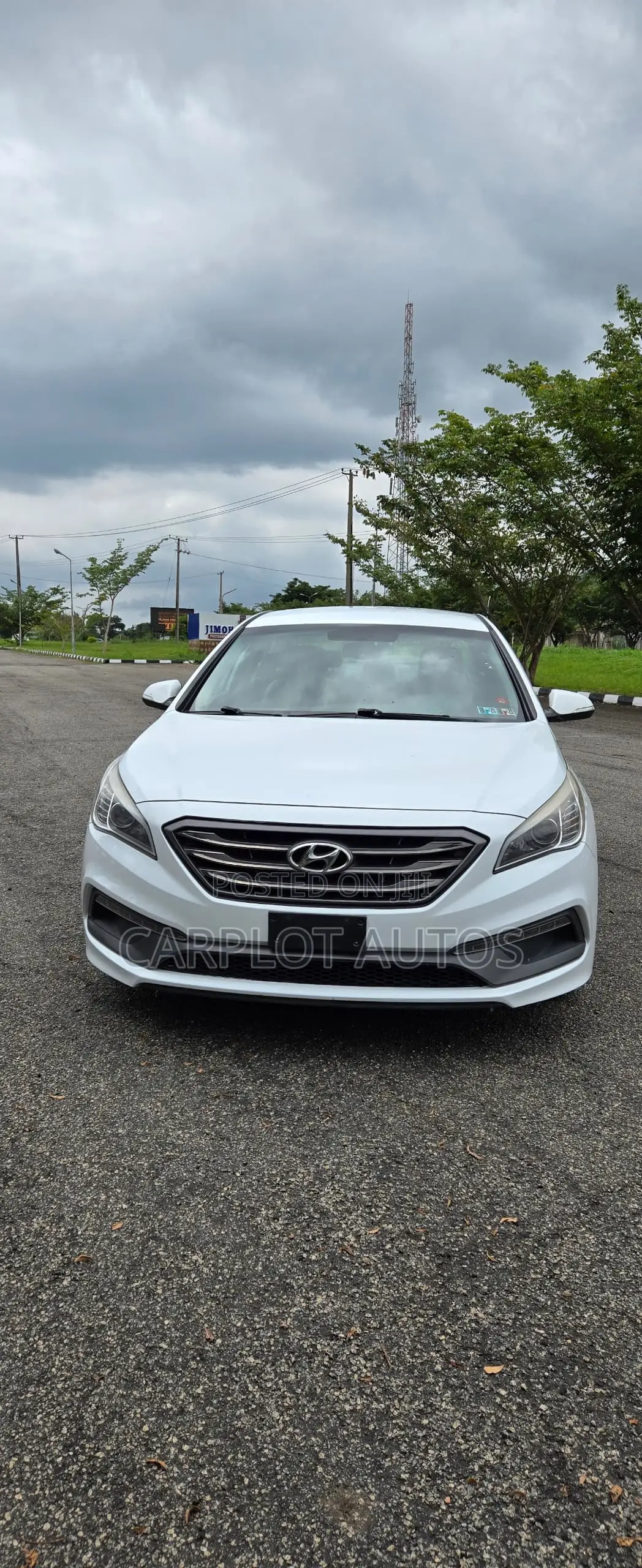 Hyundai Sonata SE 4dr Sedan (2.4L 4cyl 6A) 2015 White