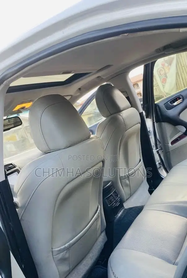 Lexus IS 2009 White