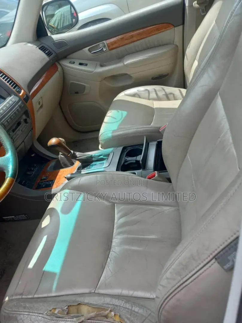 Lexus GX 470 Sport Utility 2005
