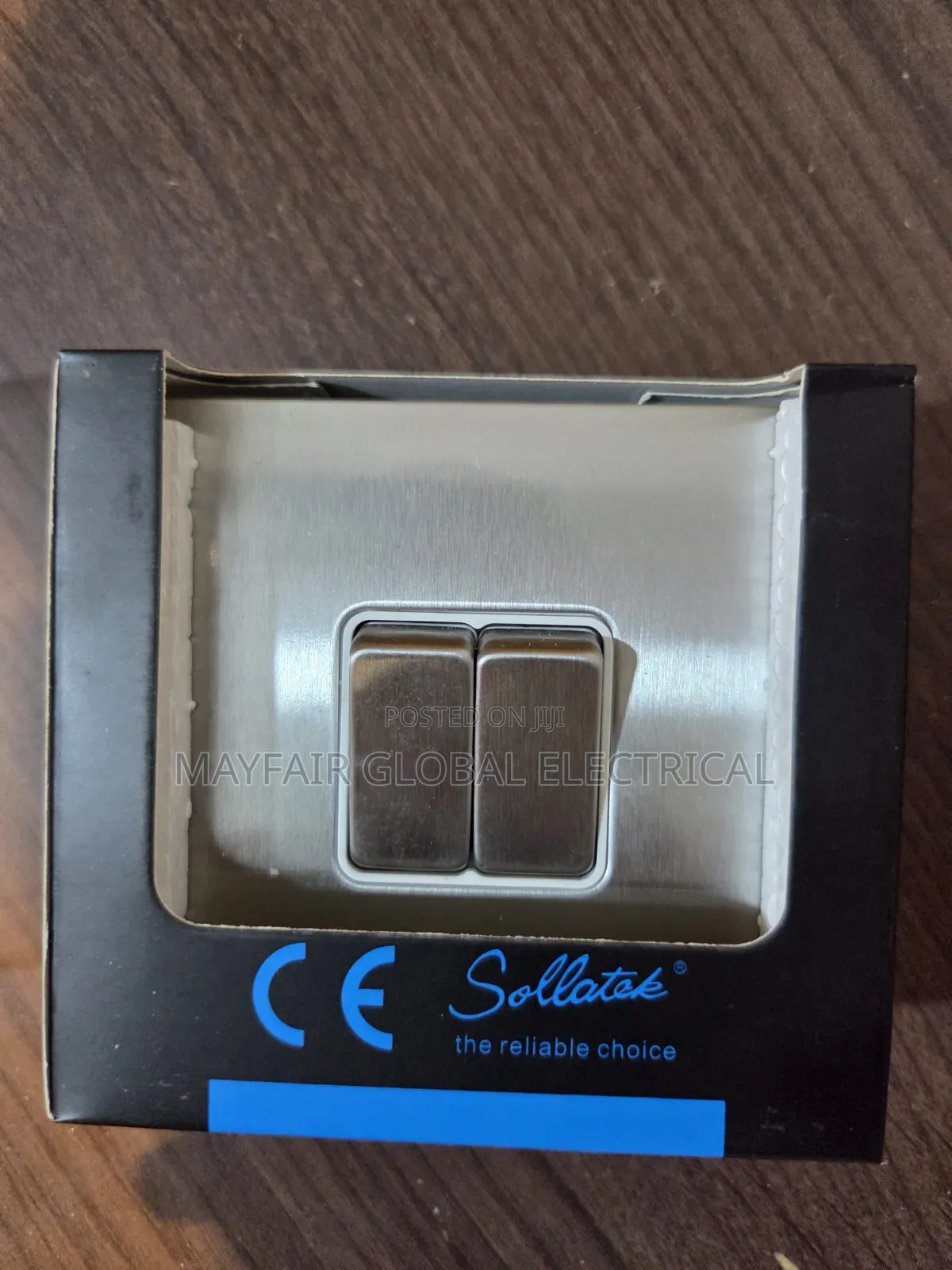 Sollatek 2-Gang Metal Rocker Light Switch With a Brushed Chrome