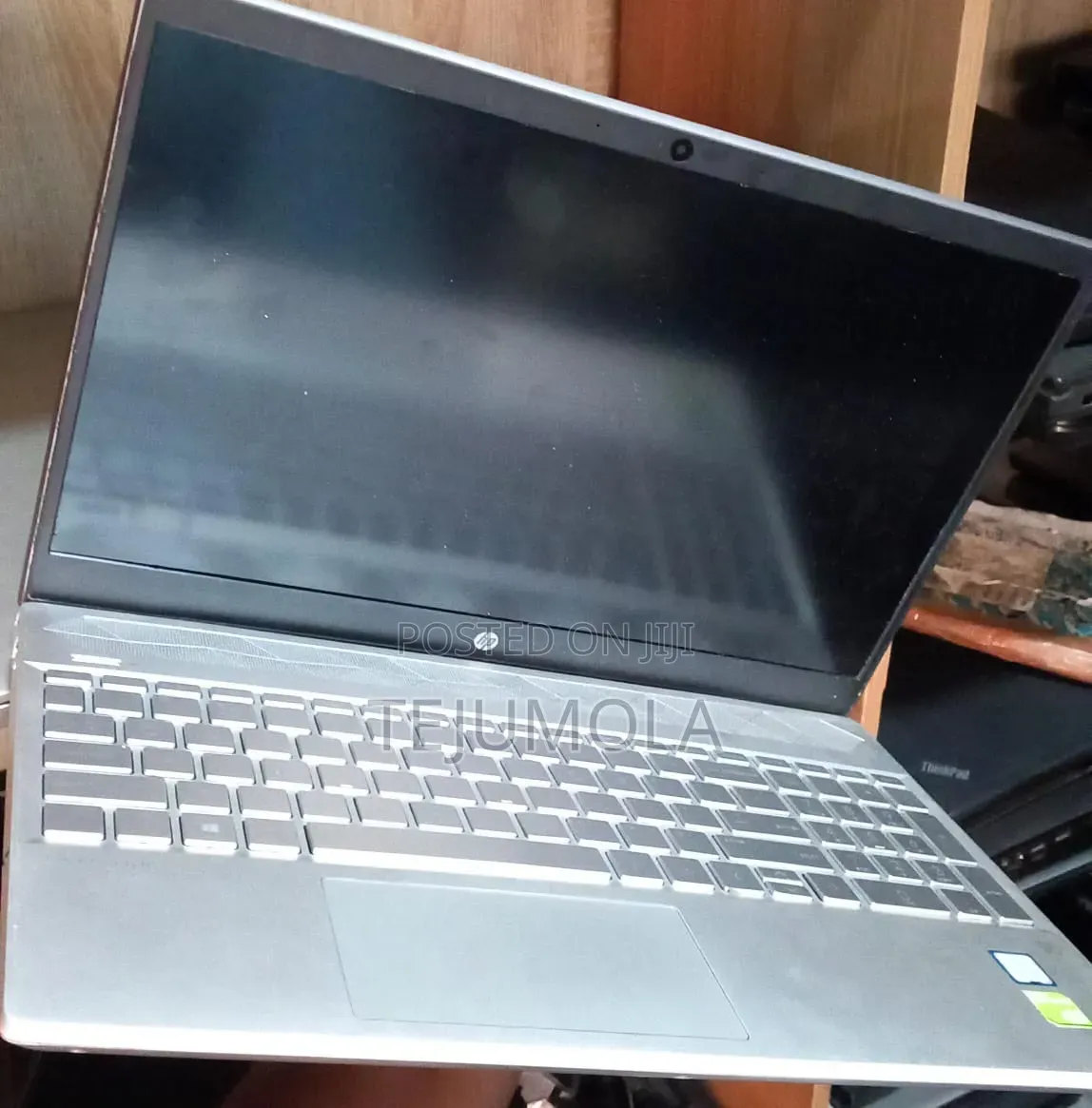 Laptop HP Pavilion 15-cs3063cl 8GB Intel Core i7 SSD 256GB