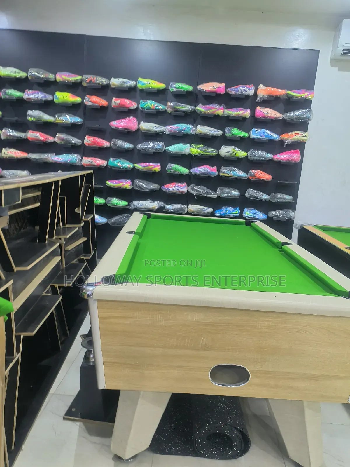 Neat Swissh Coin and Marble Snooker Board