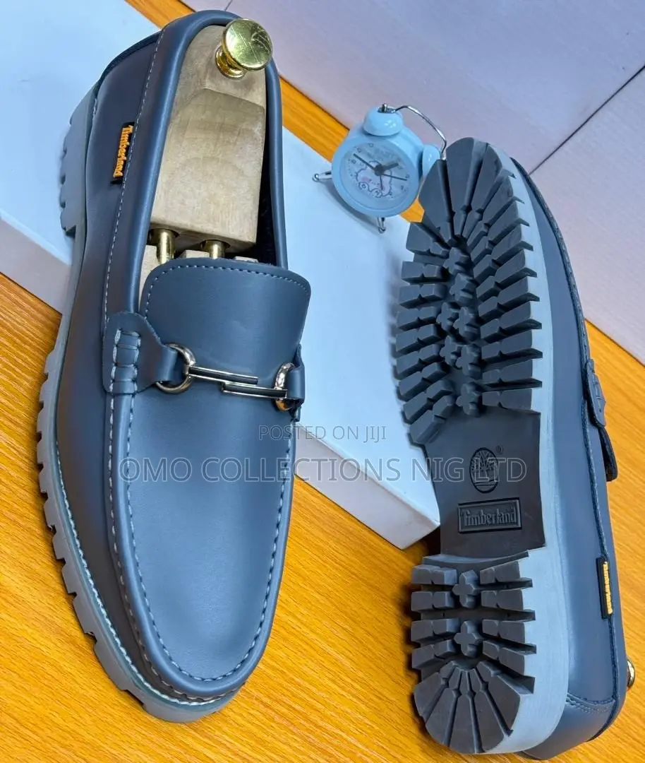 Timberland Men's Leather Shoes With Gold Buckle Detail - Fully Boxed