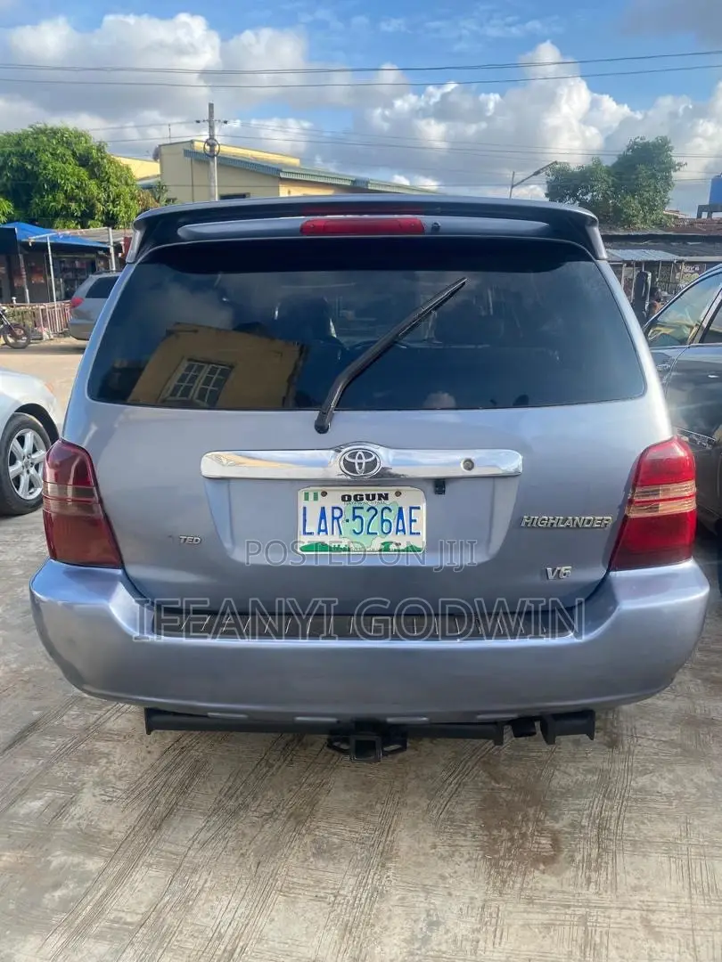 Toyota Highlander 2004 Blue