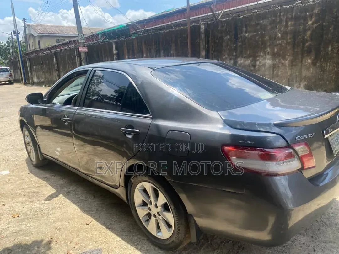 Toyota Camry 2008 Gray
