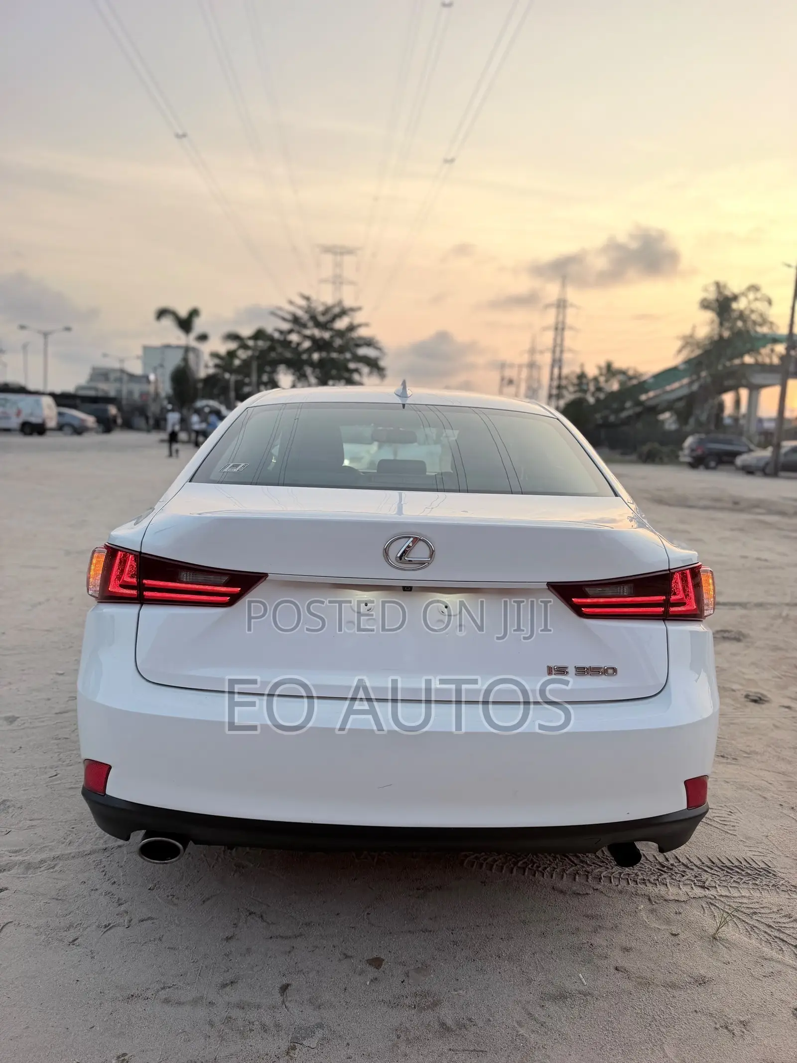 Lexus IS 350 AWD 2015 White