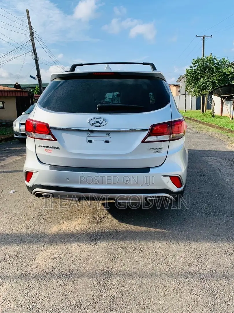 Hyundai Santa Fe 2017 Silver