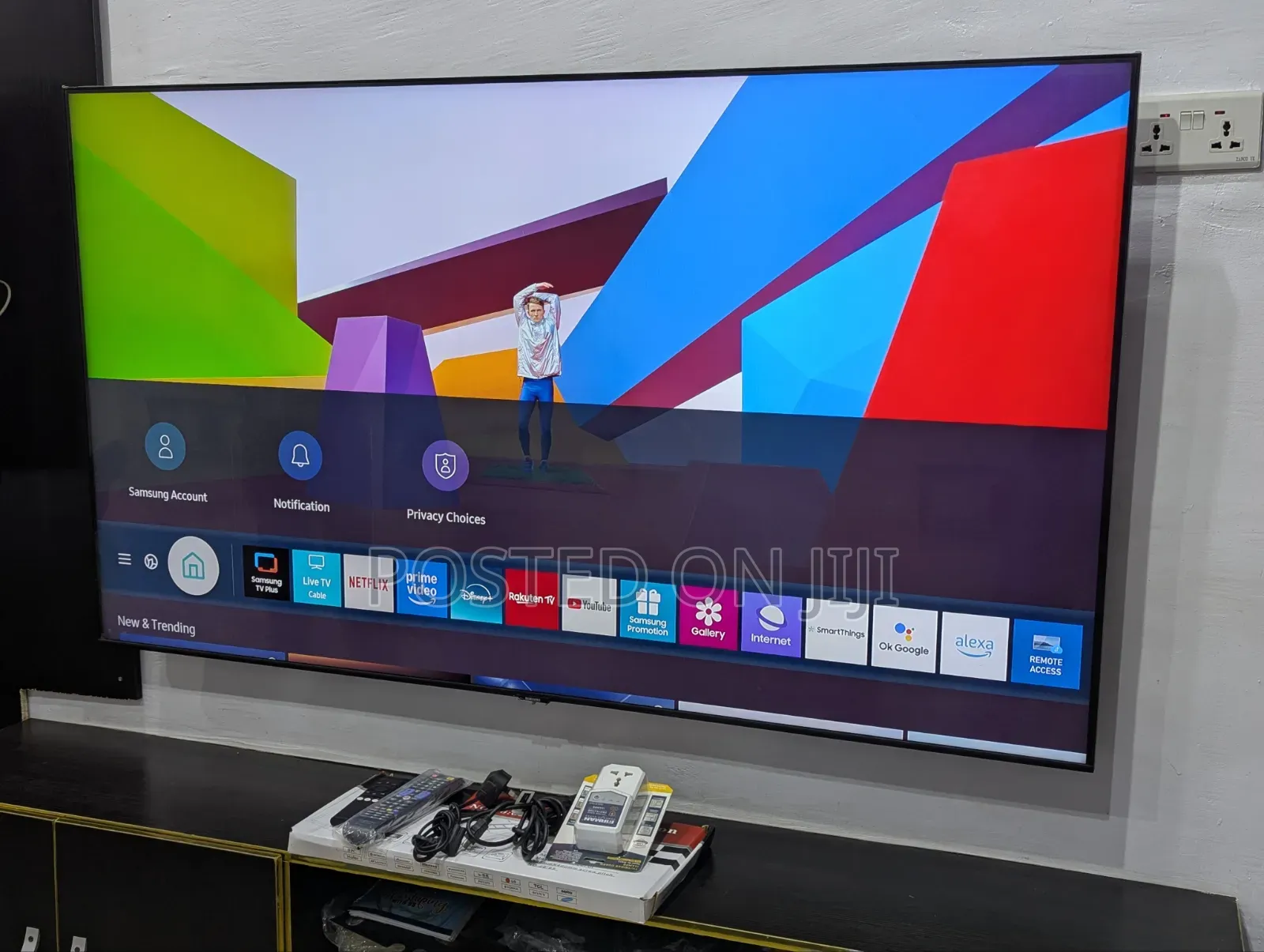 Samsung 65" Q60T Qled Bezel-Less Screen 202odel Sleek Smart TV