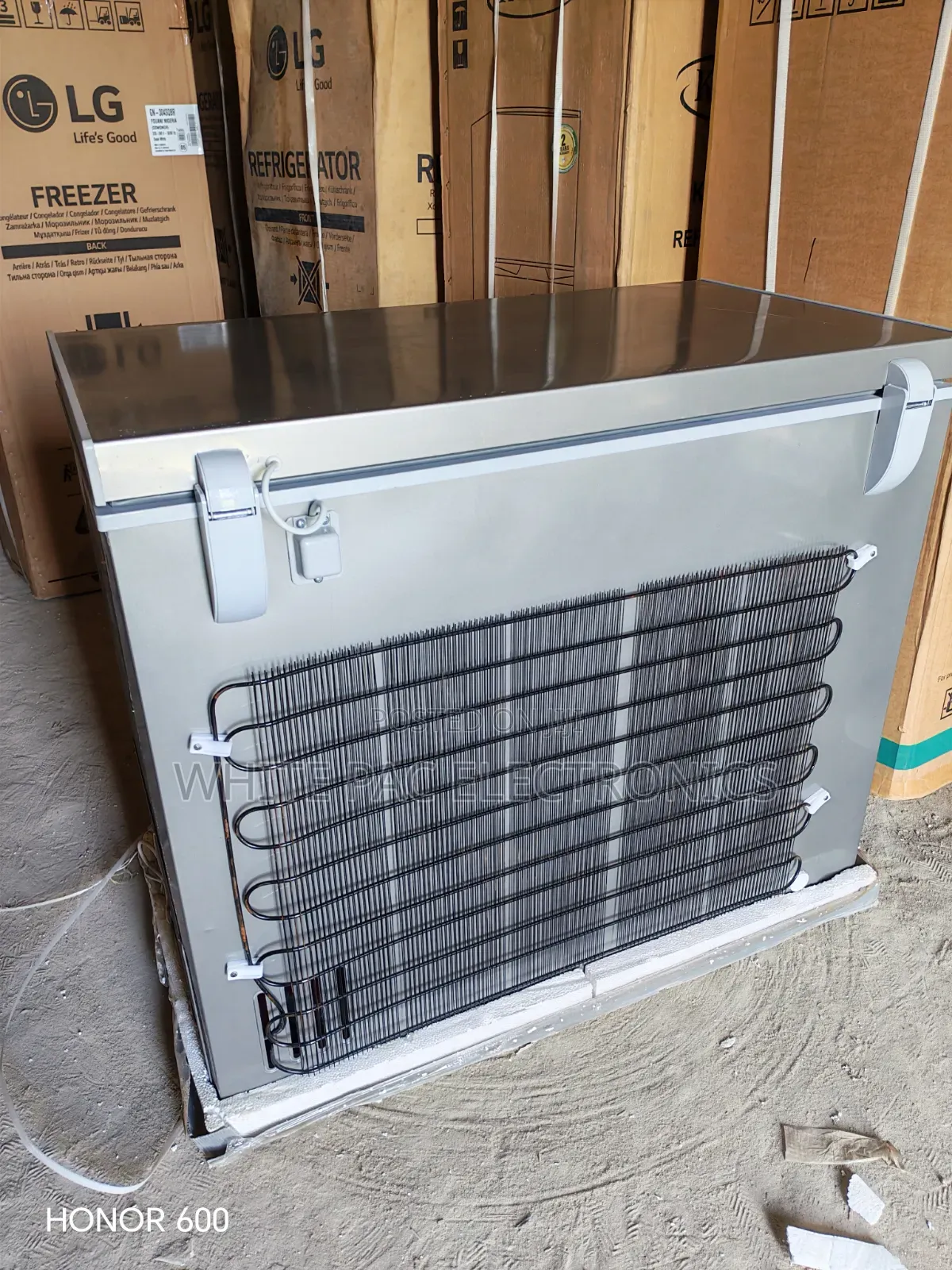 New One LG 350 L Chest Freezer Fast in Making Block 2 Yrs Warranty