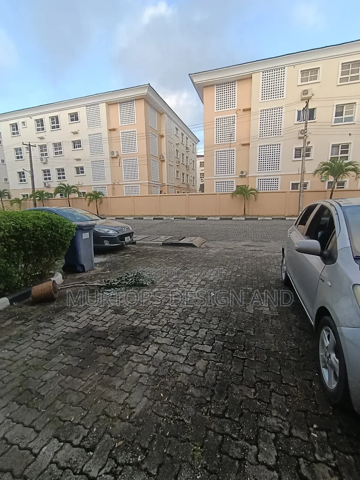 4bdrm Duplex in Burdilon Estate, Chevron for rent