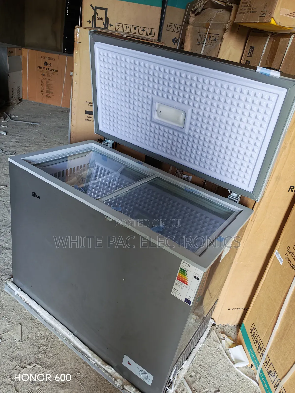 New One LG 350 L Chest Freezer Fast in Making Block 2 Yrs Warranty