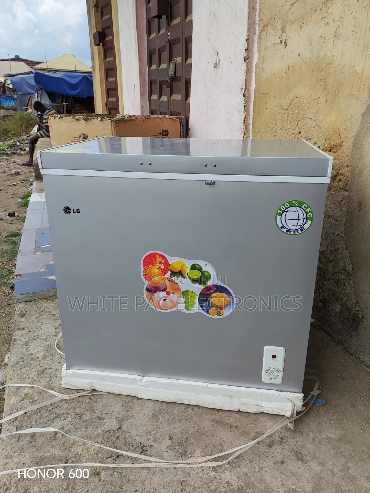 New One LG Solar Inverter Freezer 300 Litre Fast in Making Ice Block
