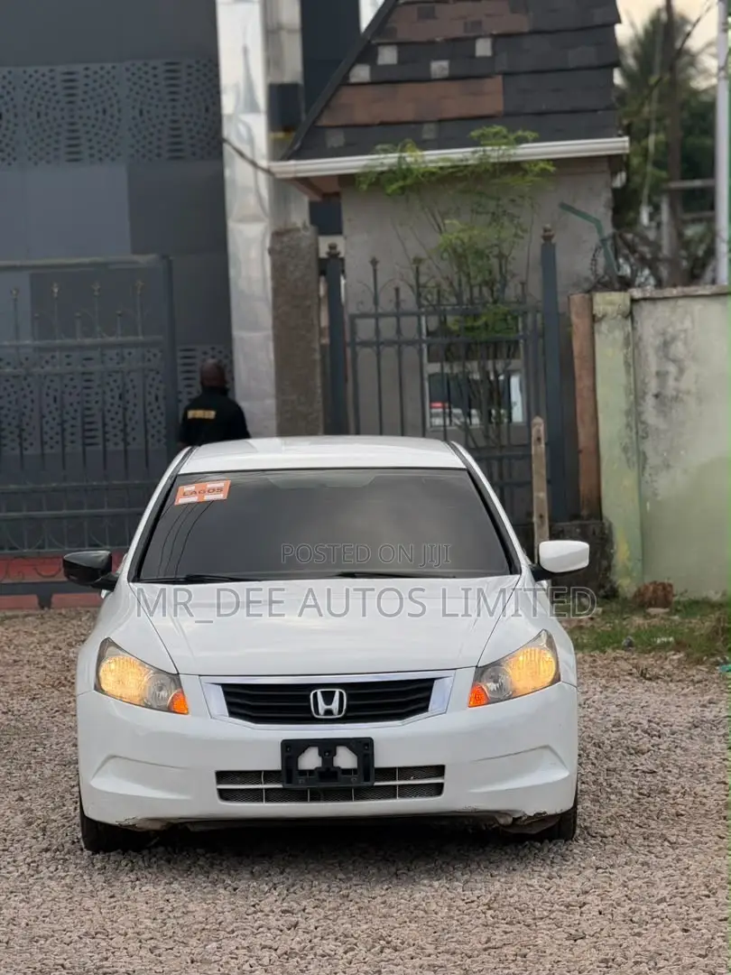 Honda Accord 2009 White