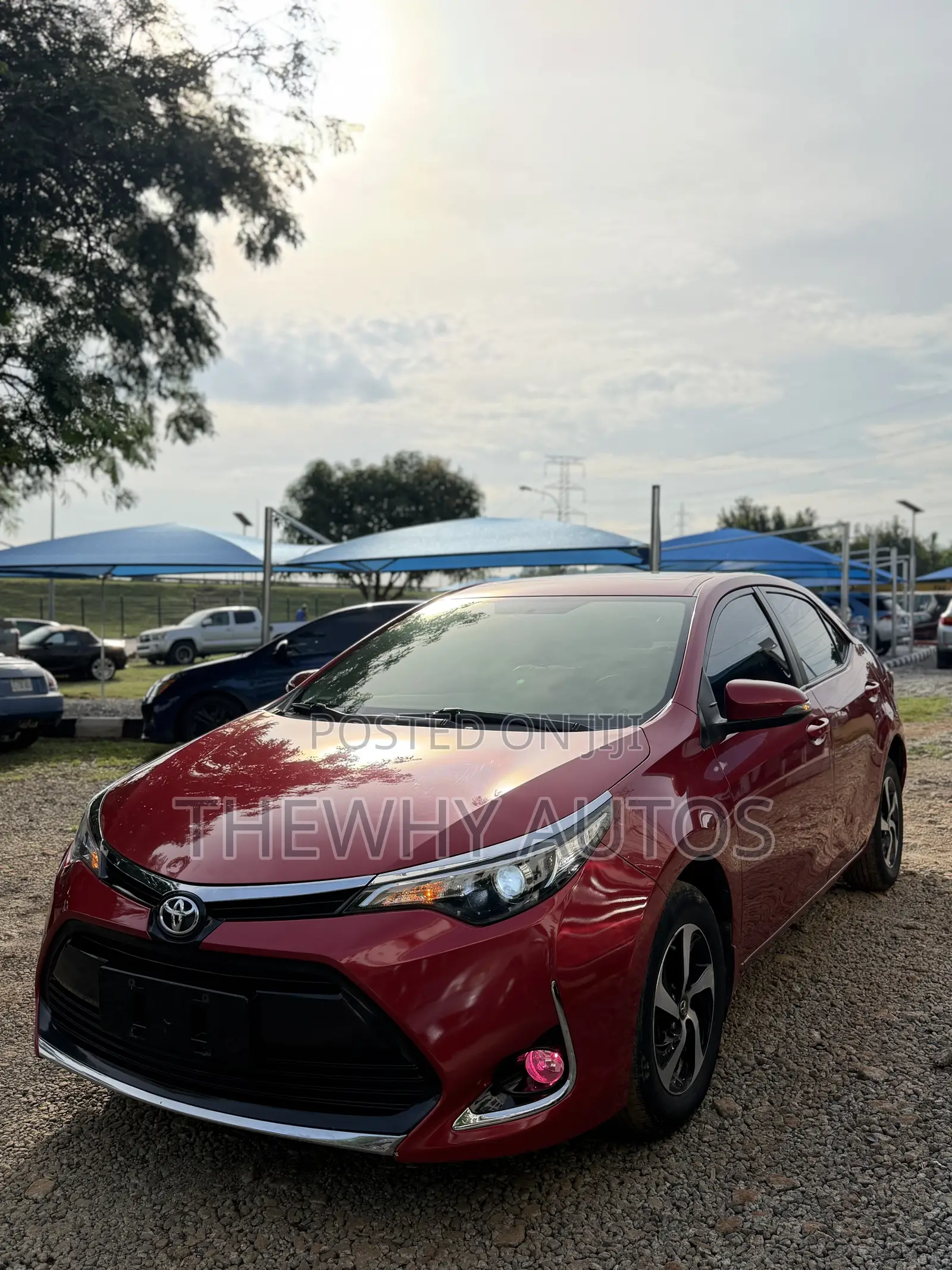 Toyota Corolla LE Eco (1.8L 4cyl 2A) 2018 Red