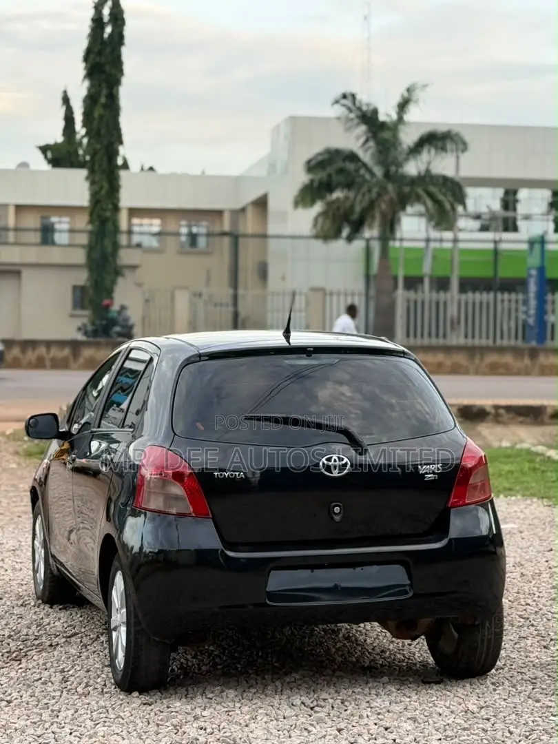 Toyota Yaris 2007 Black