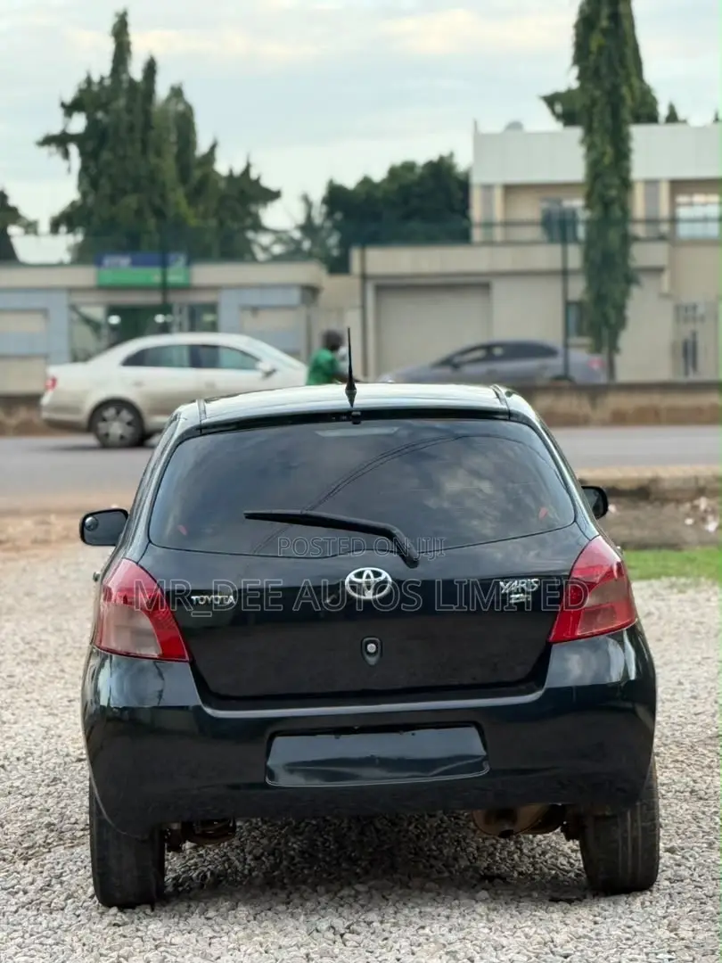 Toyota Yaris 2007 Black