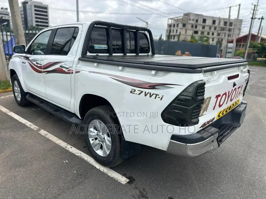 Toyota Hilux Revo Double Cab Petrol 2.7 AWD 2020 White