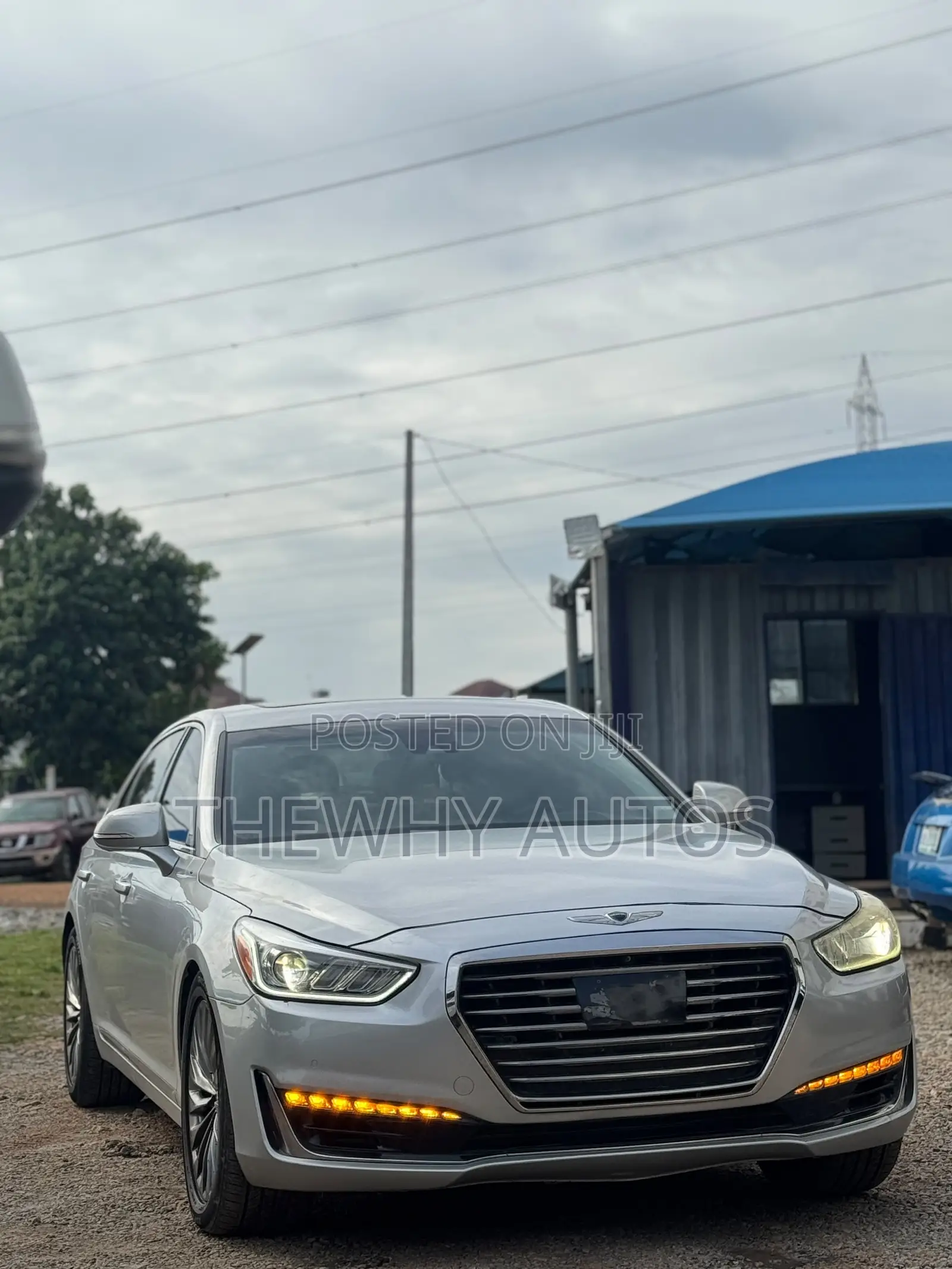 Hyundai Genesis 2017 Silver