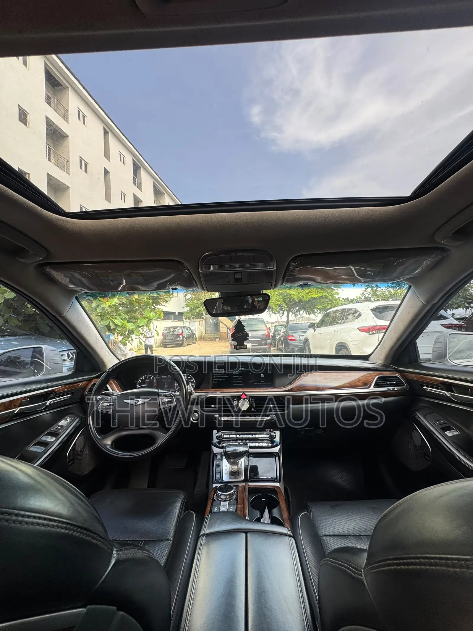Hyundai Genesis 2017 Silver