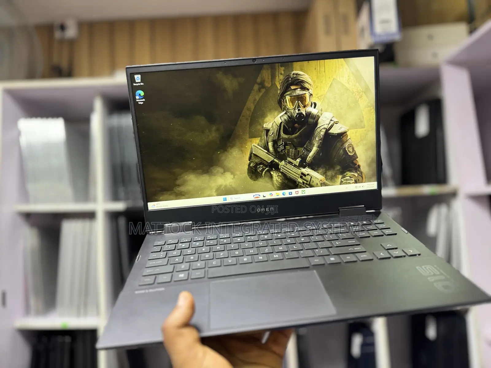 Laptop HP Omen 15 16GB AMD Ryzen 7 SSD 1T
