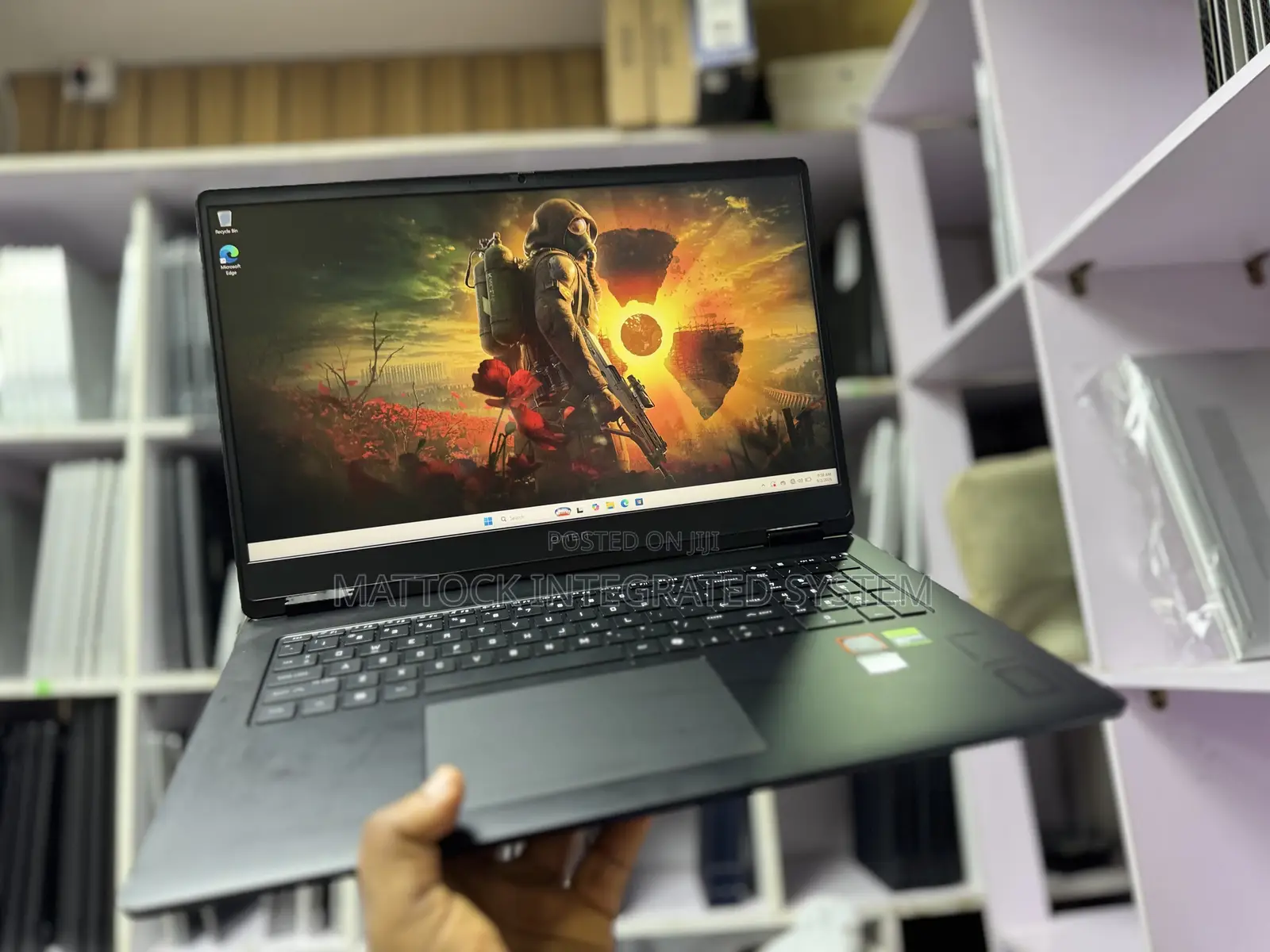 Laptop HP Omen 17 16GB AMD Ryzen 7 SSD 1T