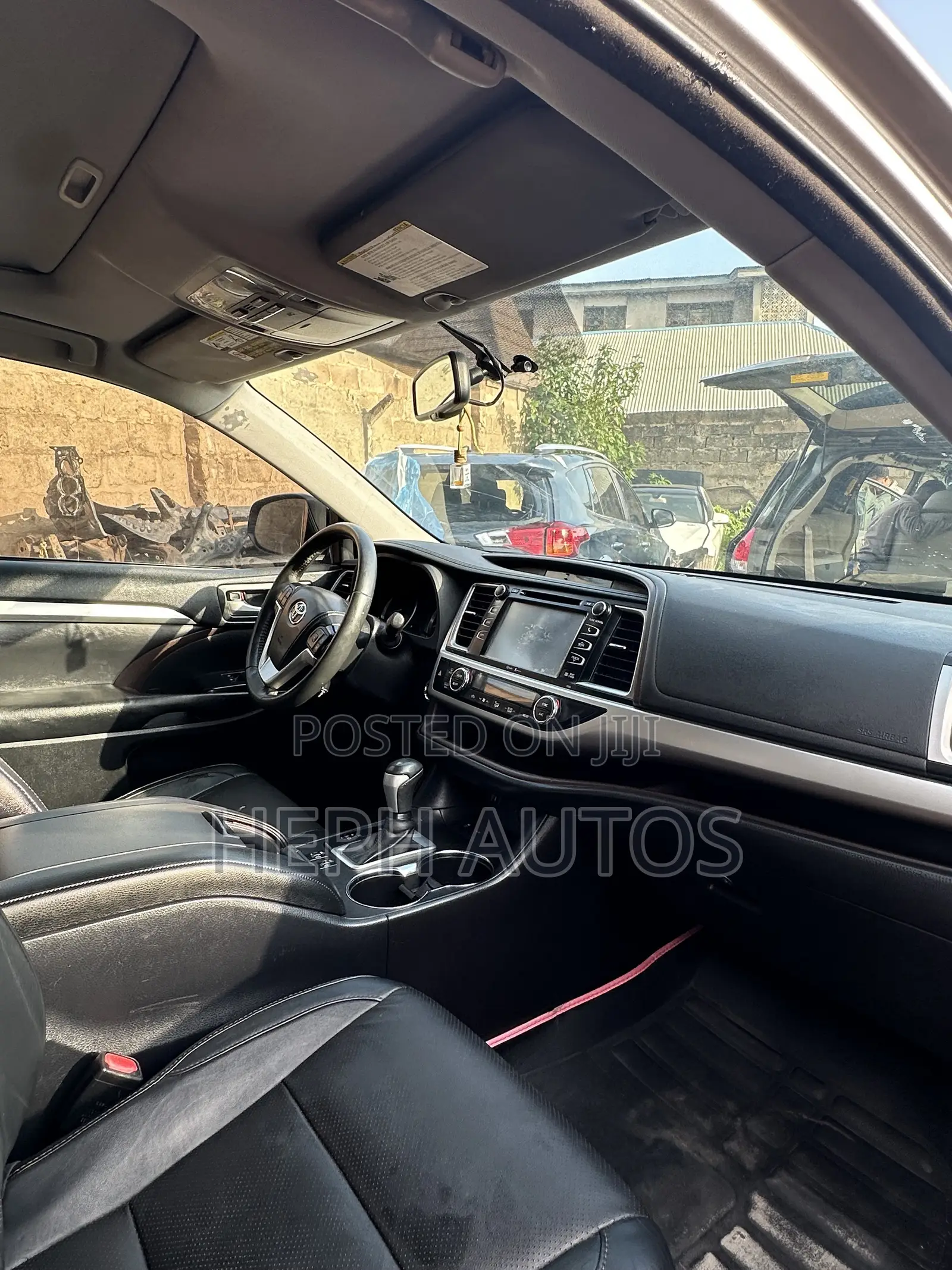 Toyota Highlander LE Plus V6 4x4 (3.5L 6cyl 6A) 2016 Silver