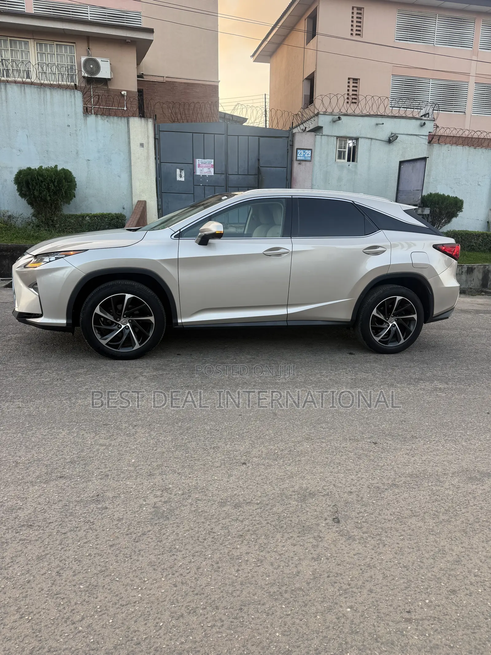 Lexus RX 350 AWD 2016 Gold