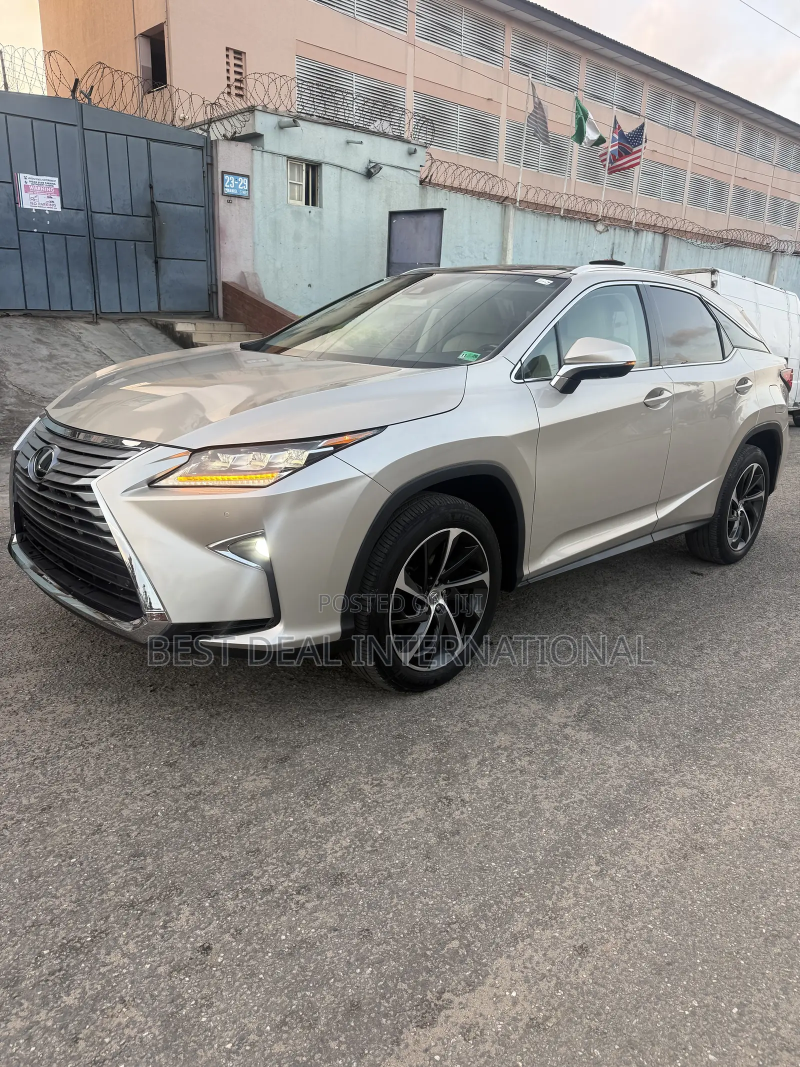 Lexus RX 350 AWD 2016 Gold