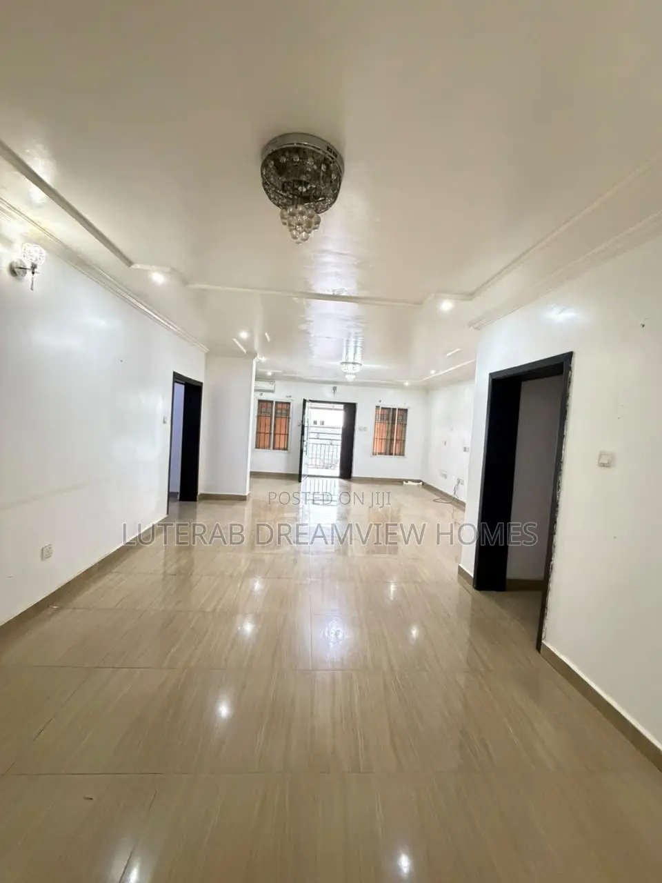 3bdrm Block of Flats in Wuye for rent