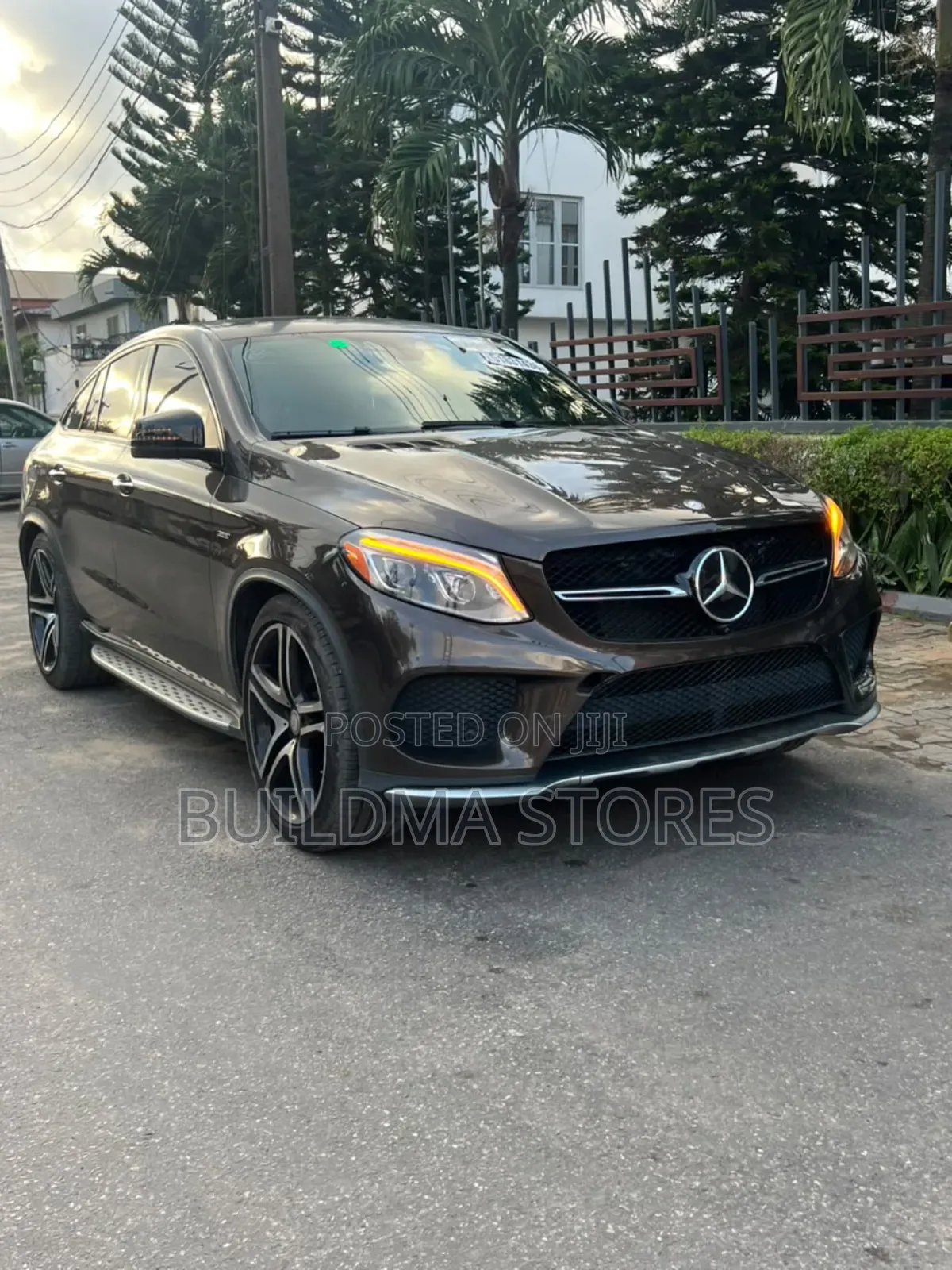 Mercedes-Benz GLE-Class 2016 Brown