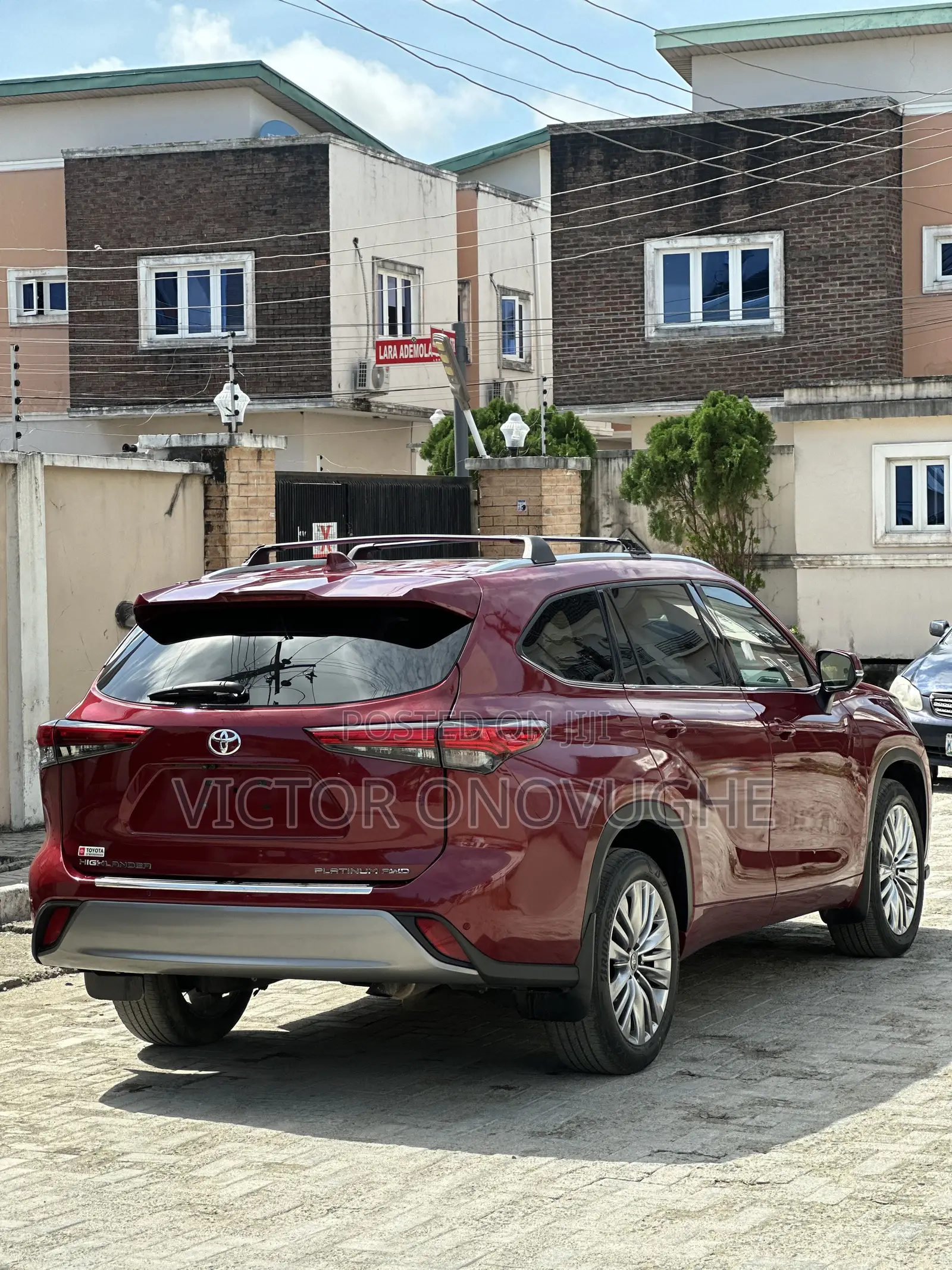 Toyota Highlander Platinum AWD 2023 Red