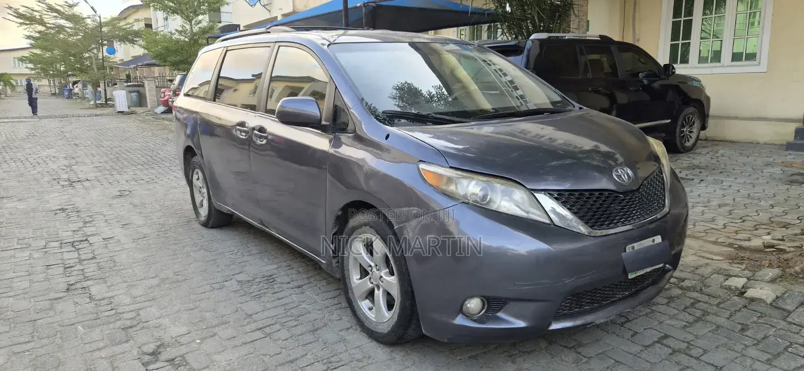 Toyota Sienna LE 8 Passenger 2012 Gray