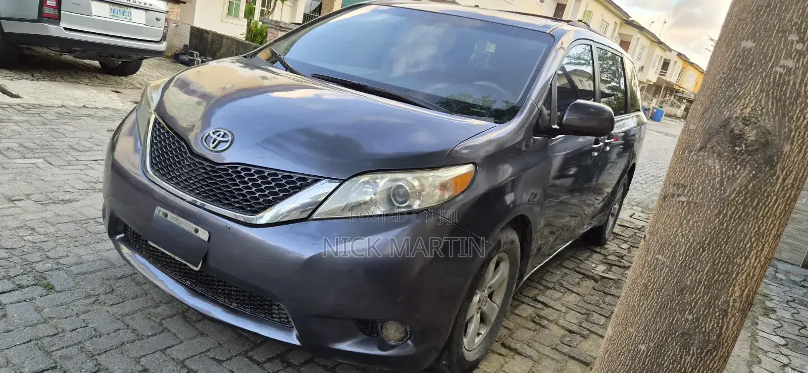 Toyota Sienna LE 8 Passenger 2012 Gray