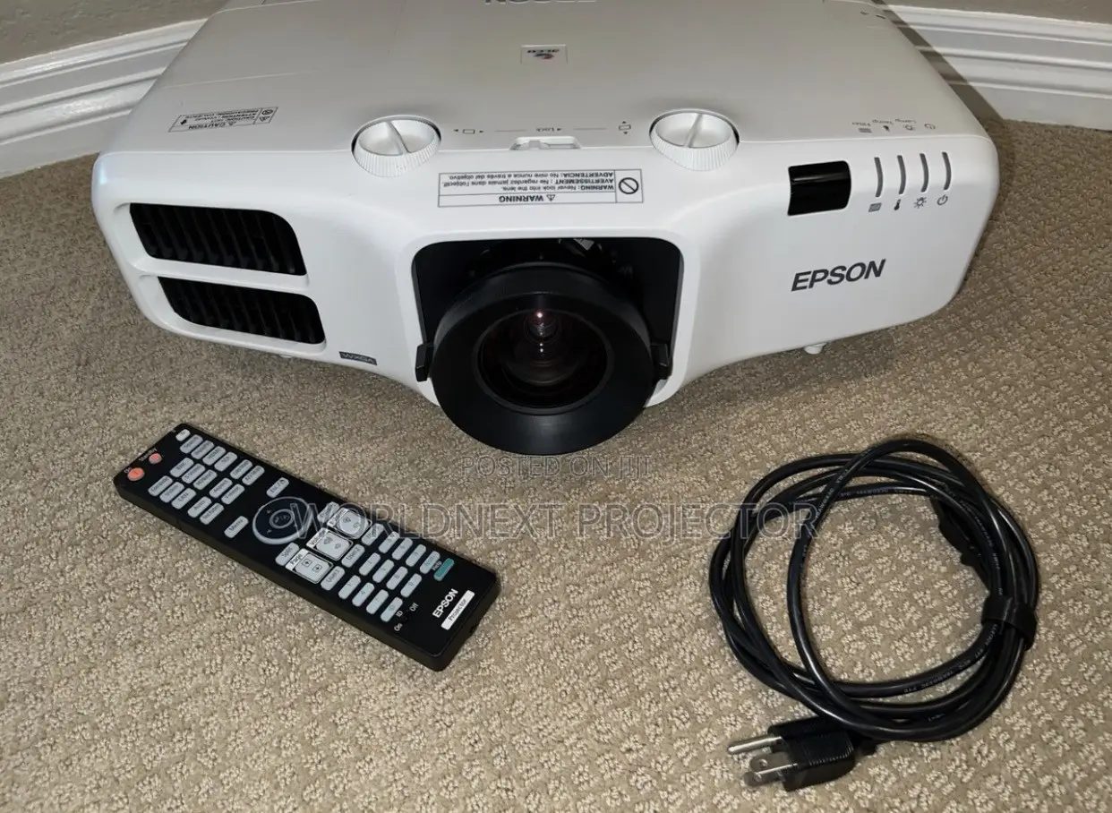 Epson EB-G6370 7000-Lumen XGA Projector