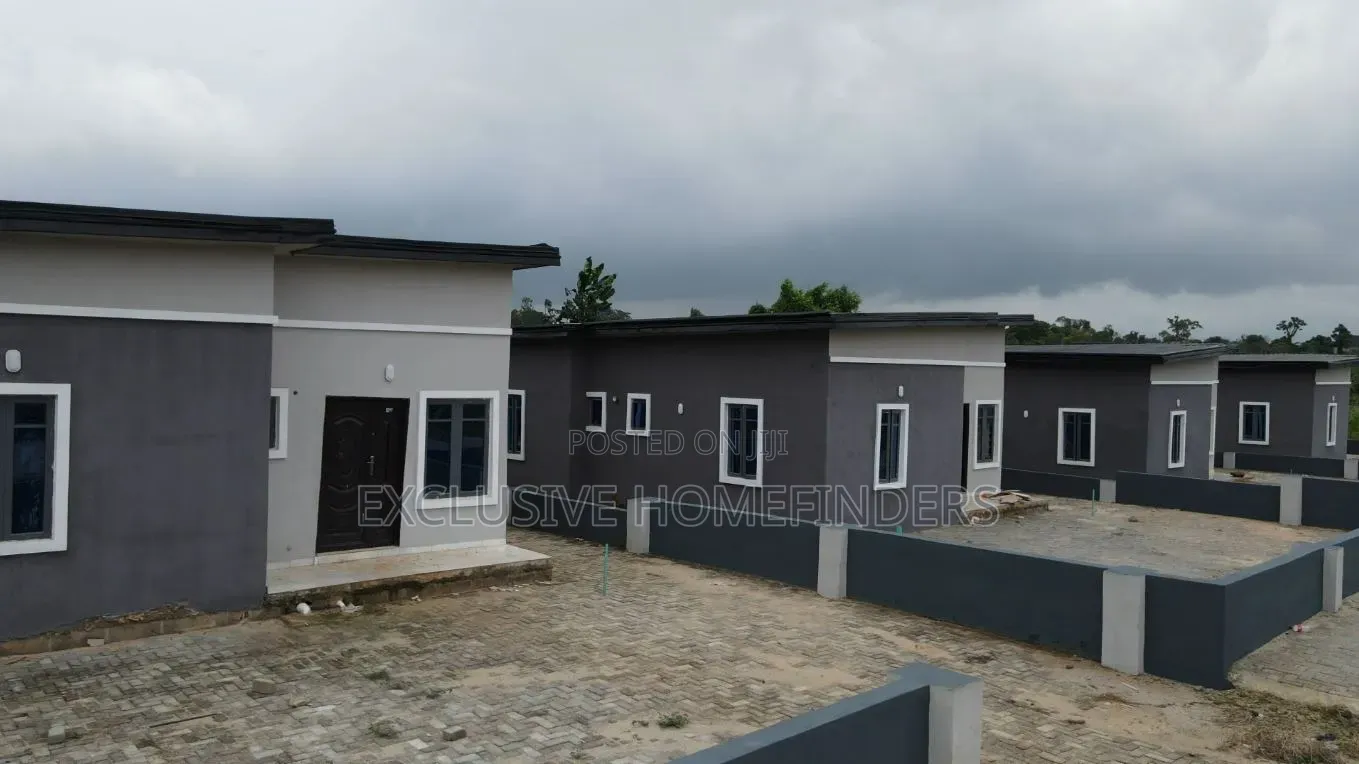 3bdrm Bungalow in Queens Homes, Ogun Waterside for sale