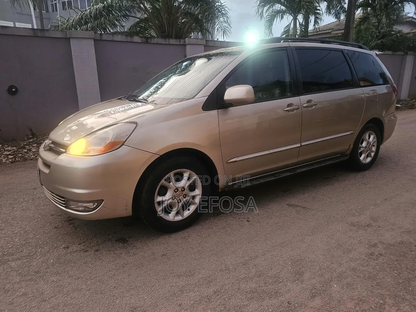 Toyota Sienna 2006 Gold